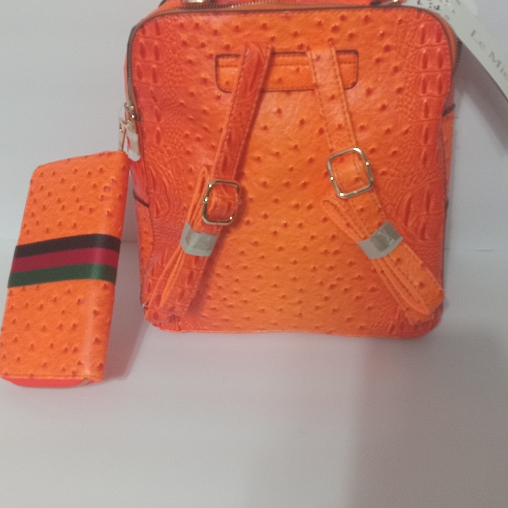 Queen Bee stripe ostrich crocodile backpack 2 in 1 - Picture 2 of 4